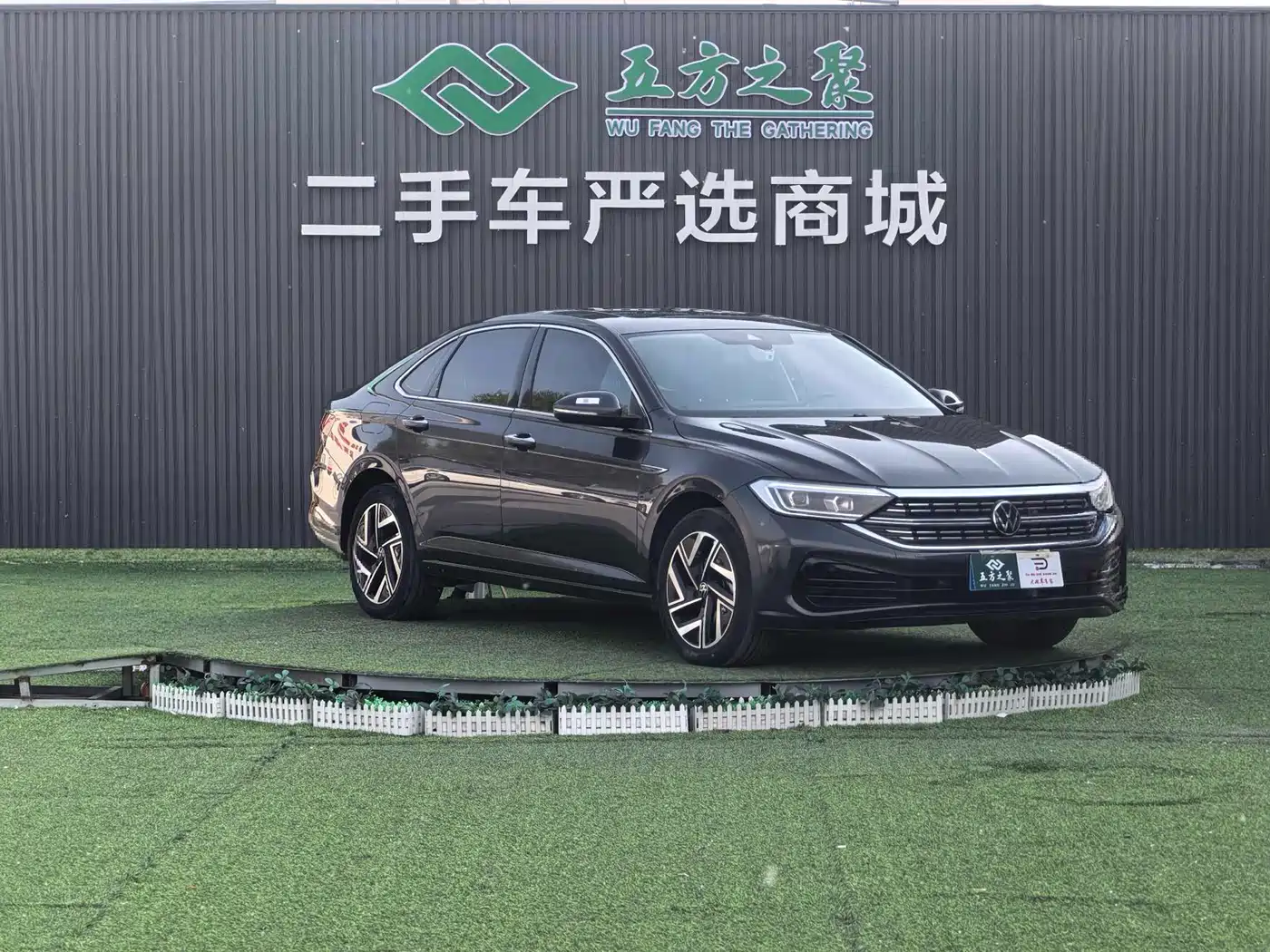 Volkswagen Sagitar 2023 300TSI DSG Surpassing Edition фото 3