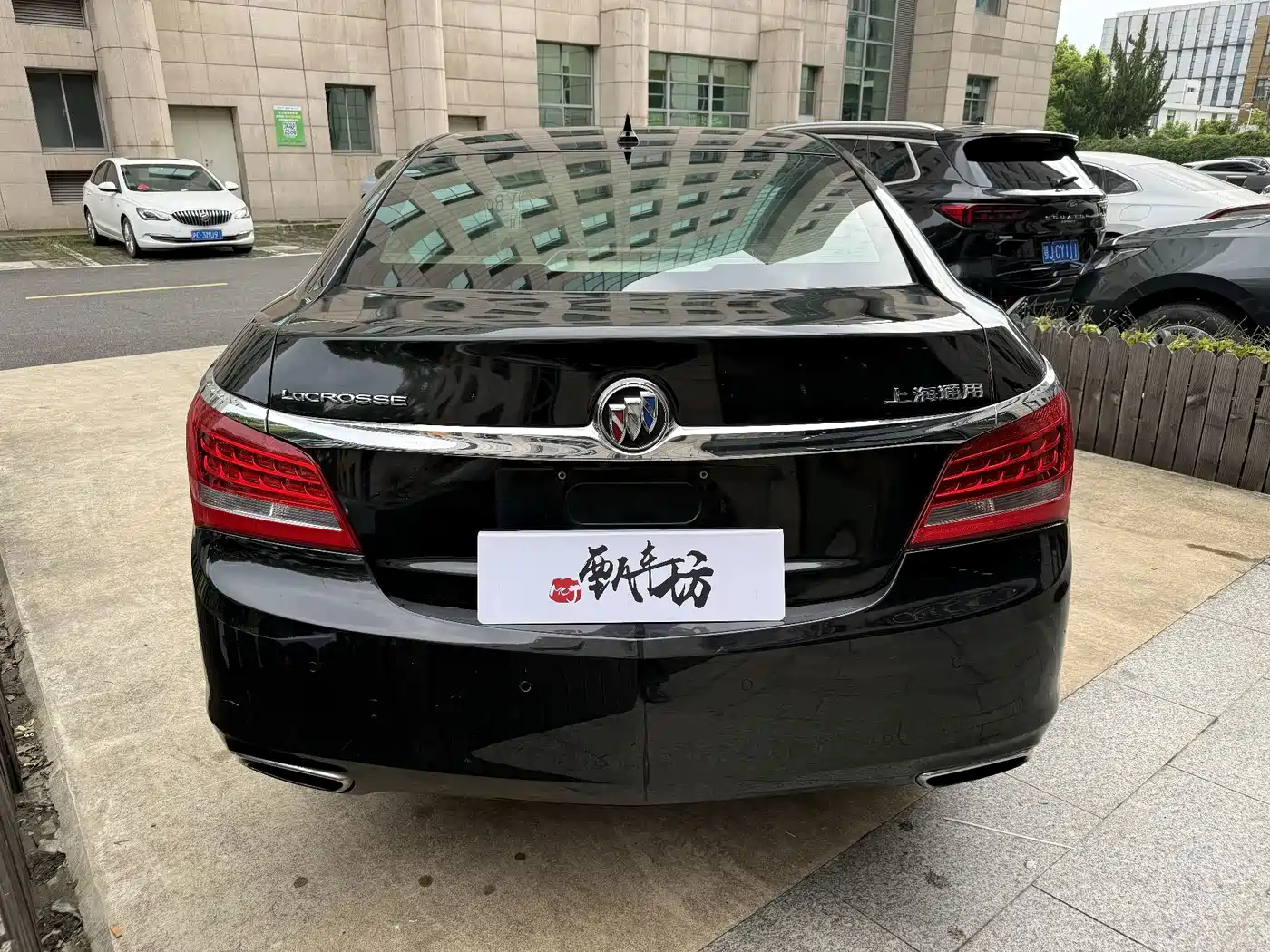 Фото 3 - Buick LaCrosse