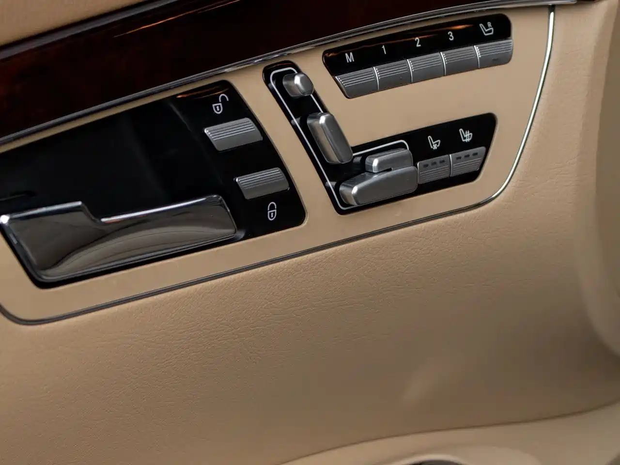 Mercedes-Benz S-Class 2012 S 350 L 4MATIC Grand Edition фото 13