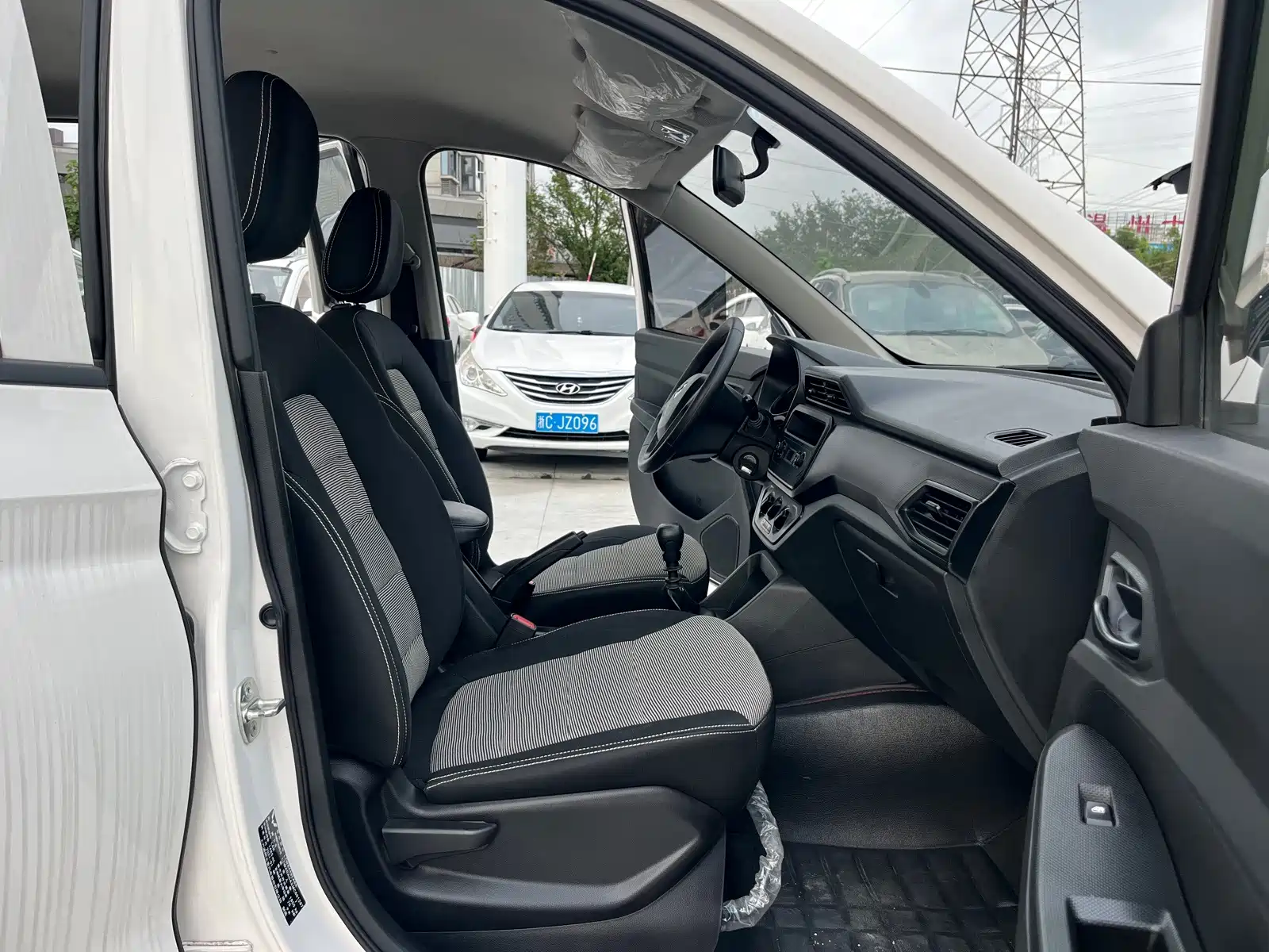 Фото 9 - Wuling Motors Wuling Hongguang