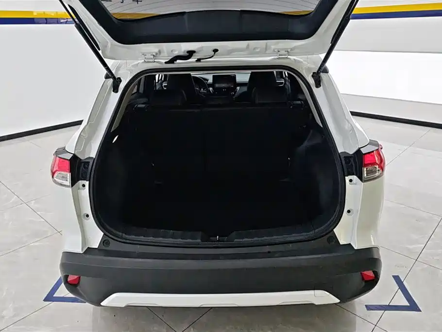 Toyota Corolla Cross 2022 2.0L Elite Edition фото 4