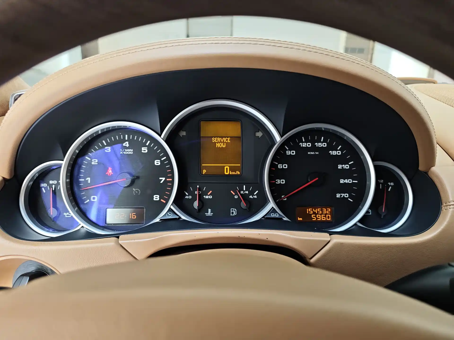 صورة 15 - Porsche Cayenne