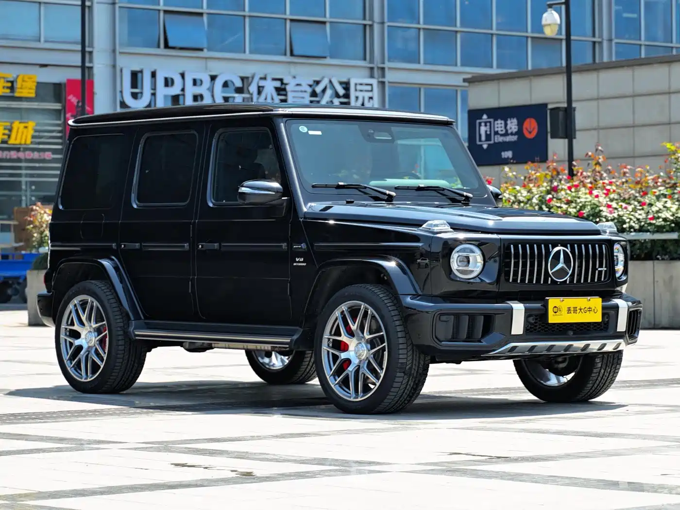 Mercedes-Benz G-Class AMG 2025 AMG G 63 фото 3