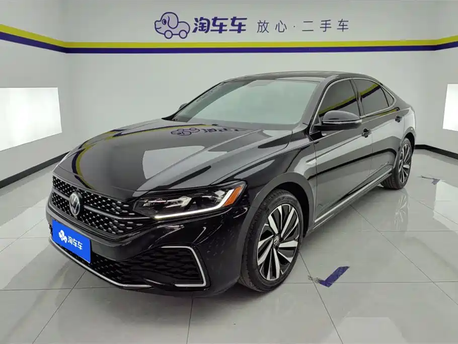 Volkswagen Passat 2023 Facelift 330TSI Starlight Elite Edition