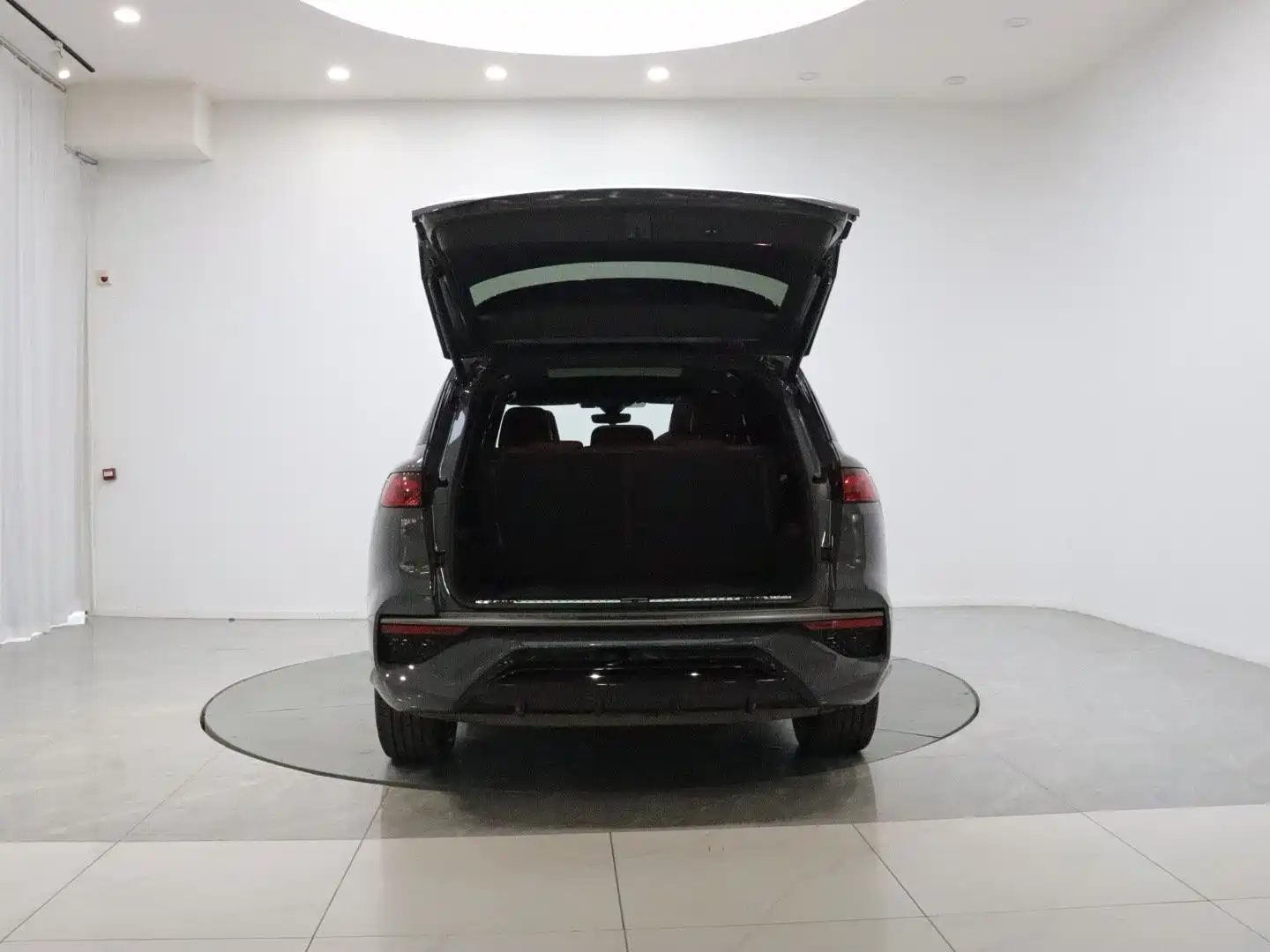 Photo 9 - Audi Q6