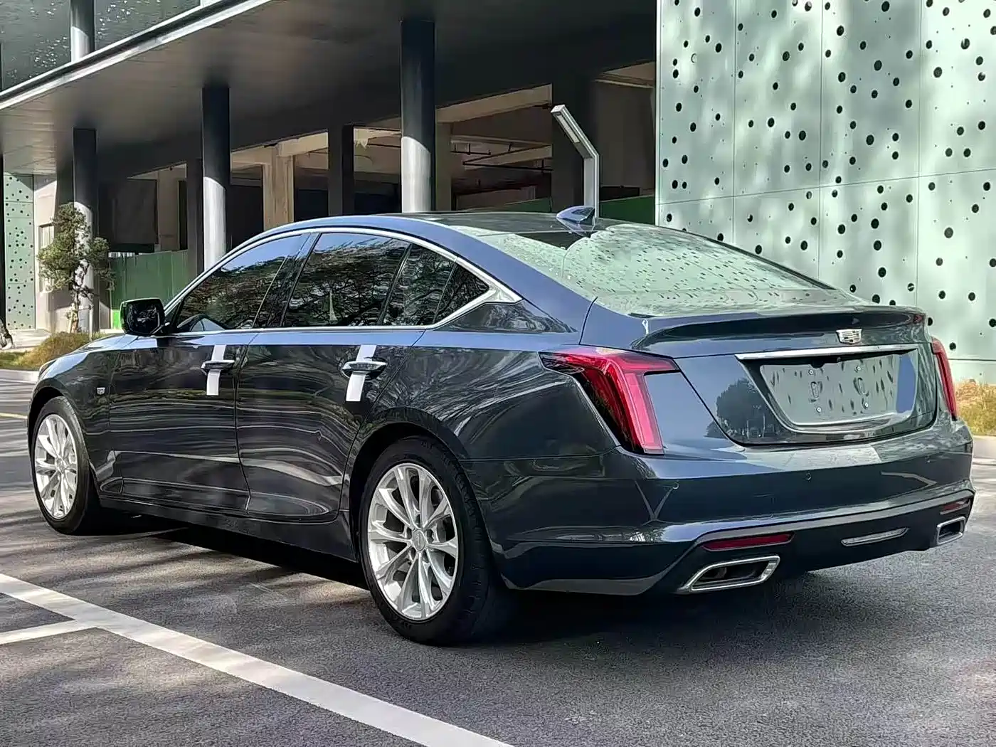 Cadillac CT5 2022 28T Fashion Edition фото 7