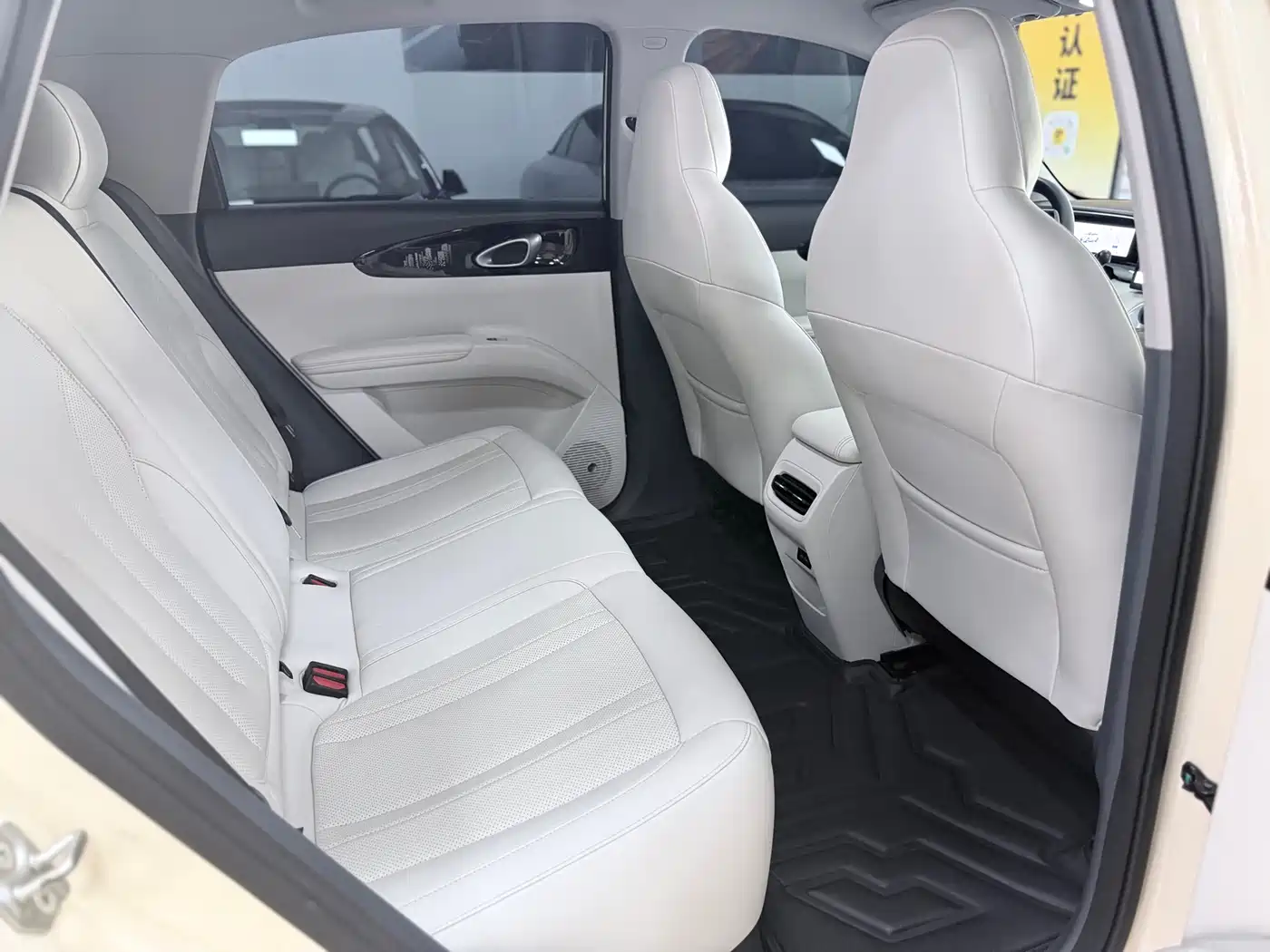 Geely Galaxy Starry Wish 2025 UP 410km Explorer+ Edition фото 11