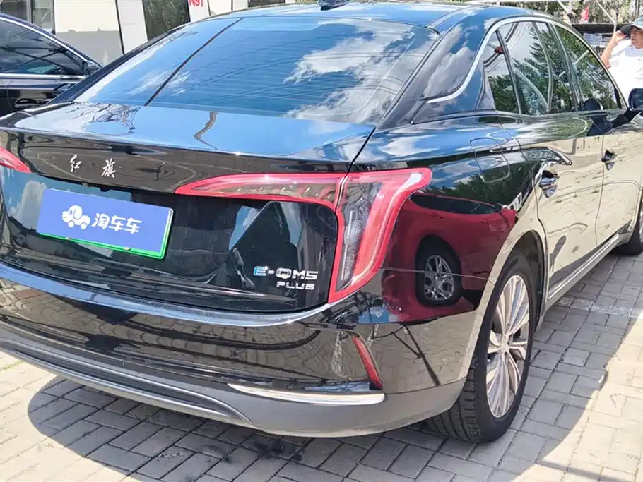 Hongqi E-QM5 2023 620km PLUS фото 3
