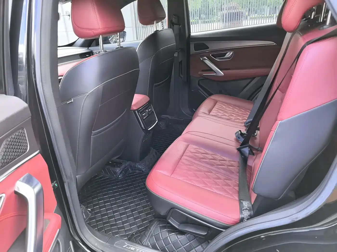 Jetour X70 PLUS 2025 2025 Champion Edition 1.5T DCT Champion MAX+ 7-seater