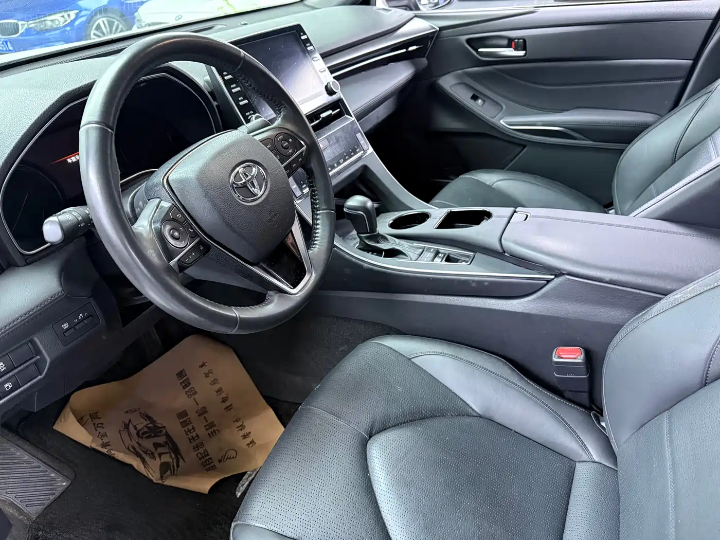 Toyota Avalon 2019 Hybrid 2.5L Luxury Edition China VI фото 4