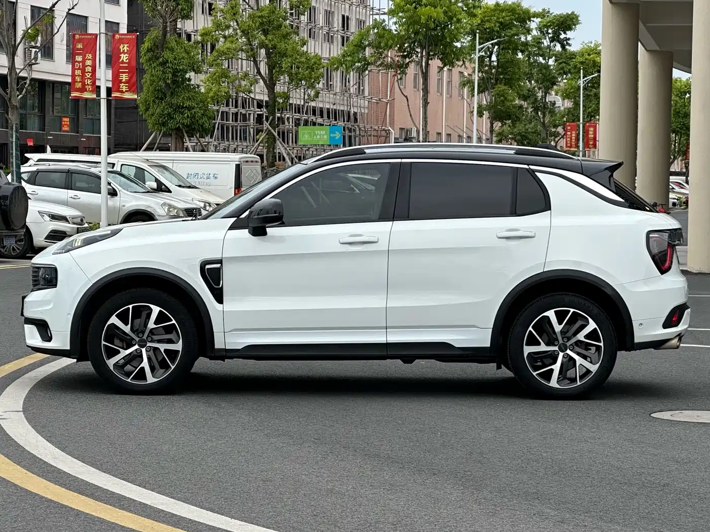 Lynk & Co 01 2017 2.0T AWD Pro фото 7