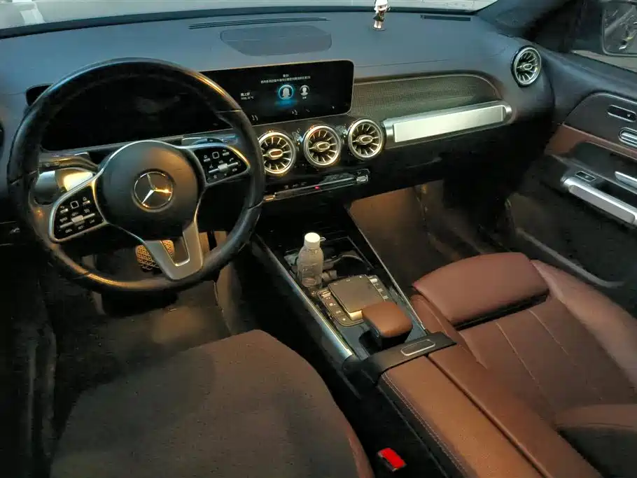 Mercedes-Benz GLB 2020 Facelift GLB 200 Style фото 12