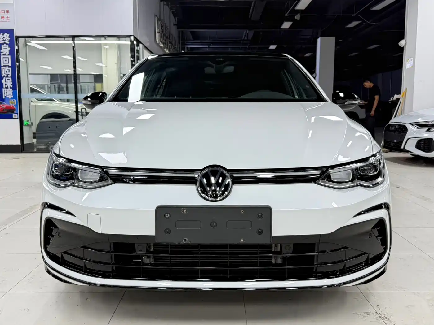 Volkswagen Golf 2021 280TSI DSG R-Line фото 3