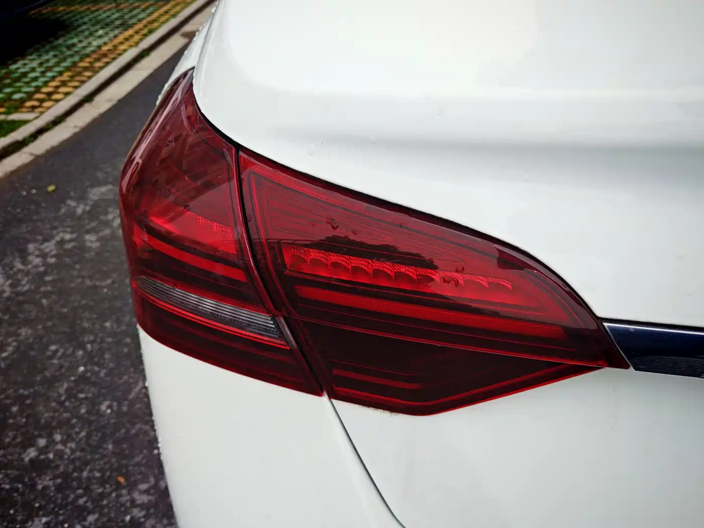 GEELY AUTOMOBILE EMGRAND