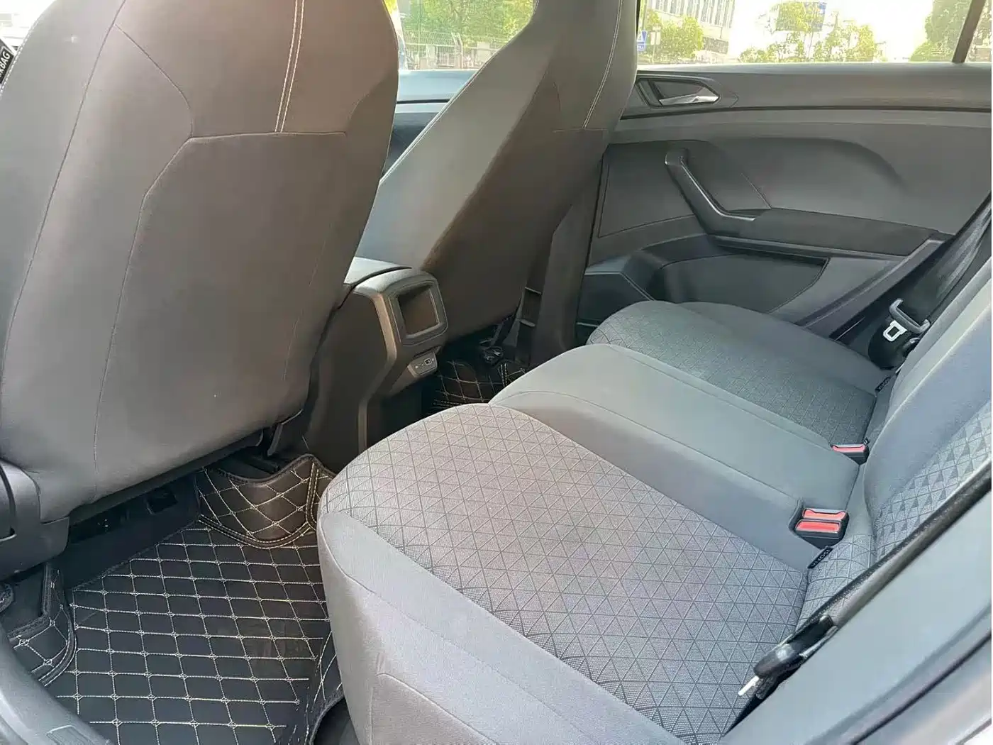 Volkswagen T-Cross 2023 Facelift 1.5L Automatic Trend Edition фото 7