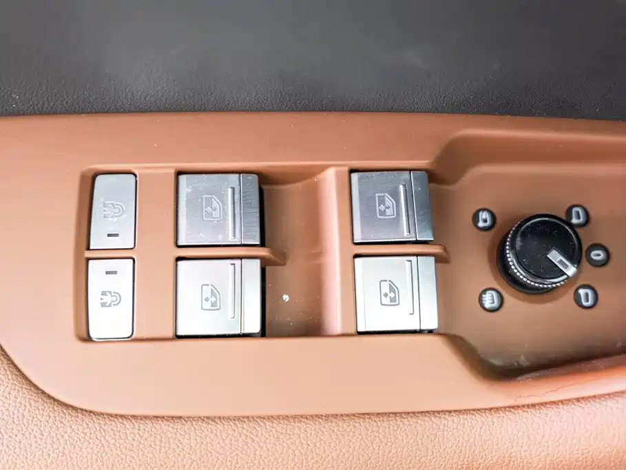 AUDI A7L