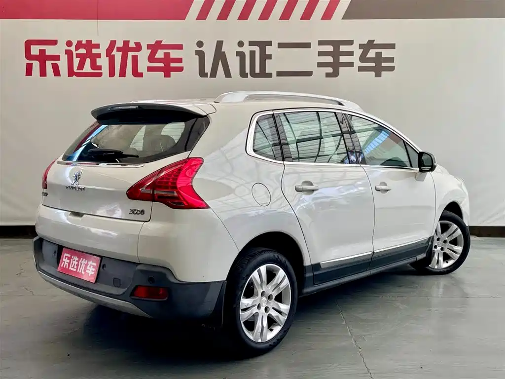 Peugeot 3008 2015 2.0L Automatic Classic Edition фото 4