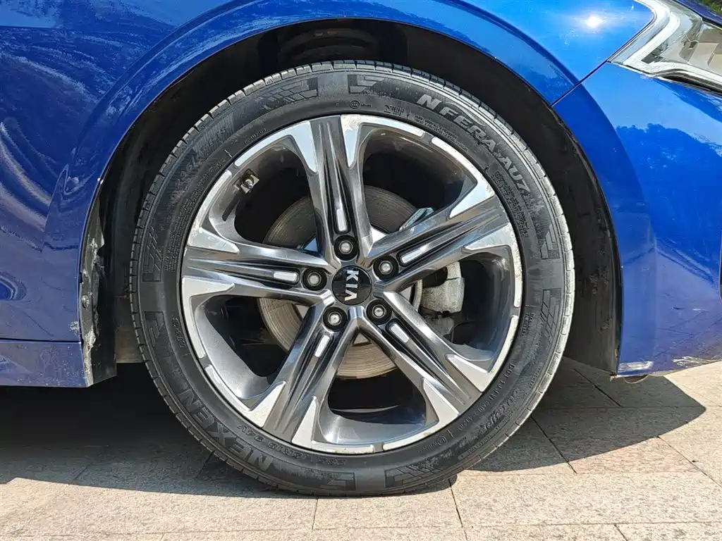 Kia K5 2020 270T CVVD Luxury Edition фото 11