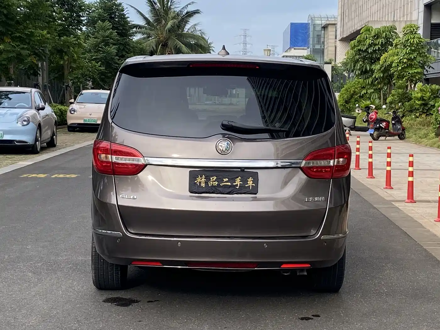Фото 19 - Buick GL8