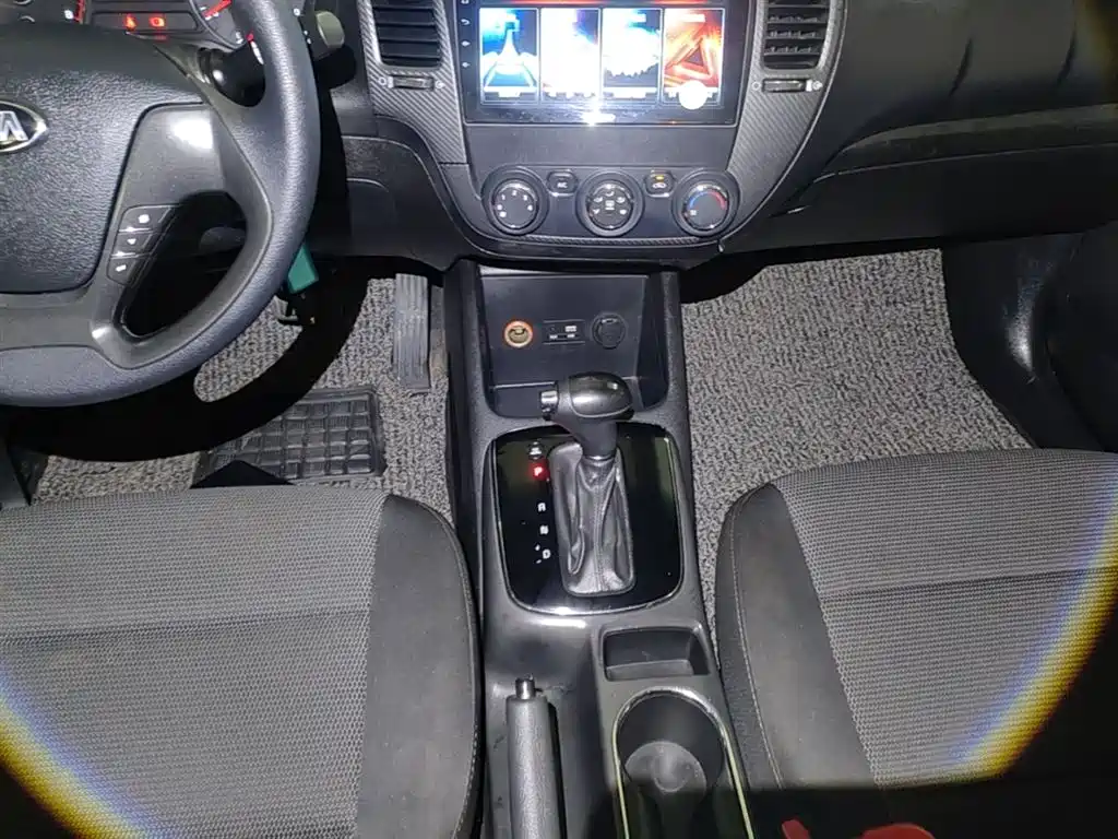 Kia K3 2017 1.6L Automatic 15th Anniversary Special GLS фото 14