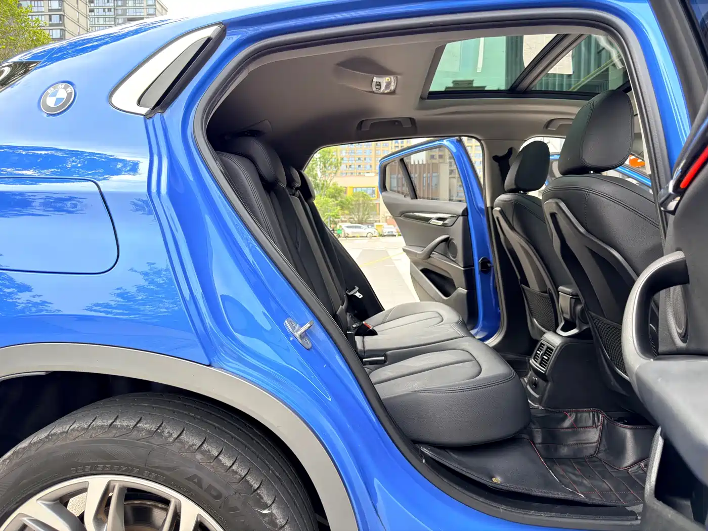BMW X2 (Import) 2019 sDrive25i Luxury M Off-Road Package China VI фото 8
