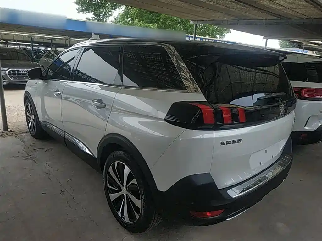 Peugeot 5008 2017 380THP 7-Seater Luxury GT Edition фото 5
