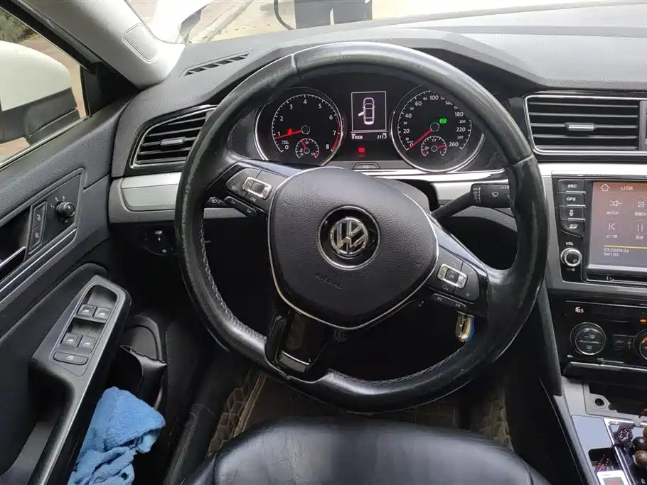 Volkswagen Lamando 2015 280TSI DSG Comfort фото 15