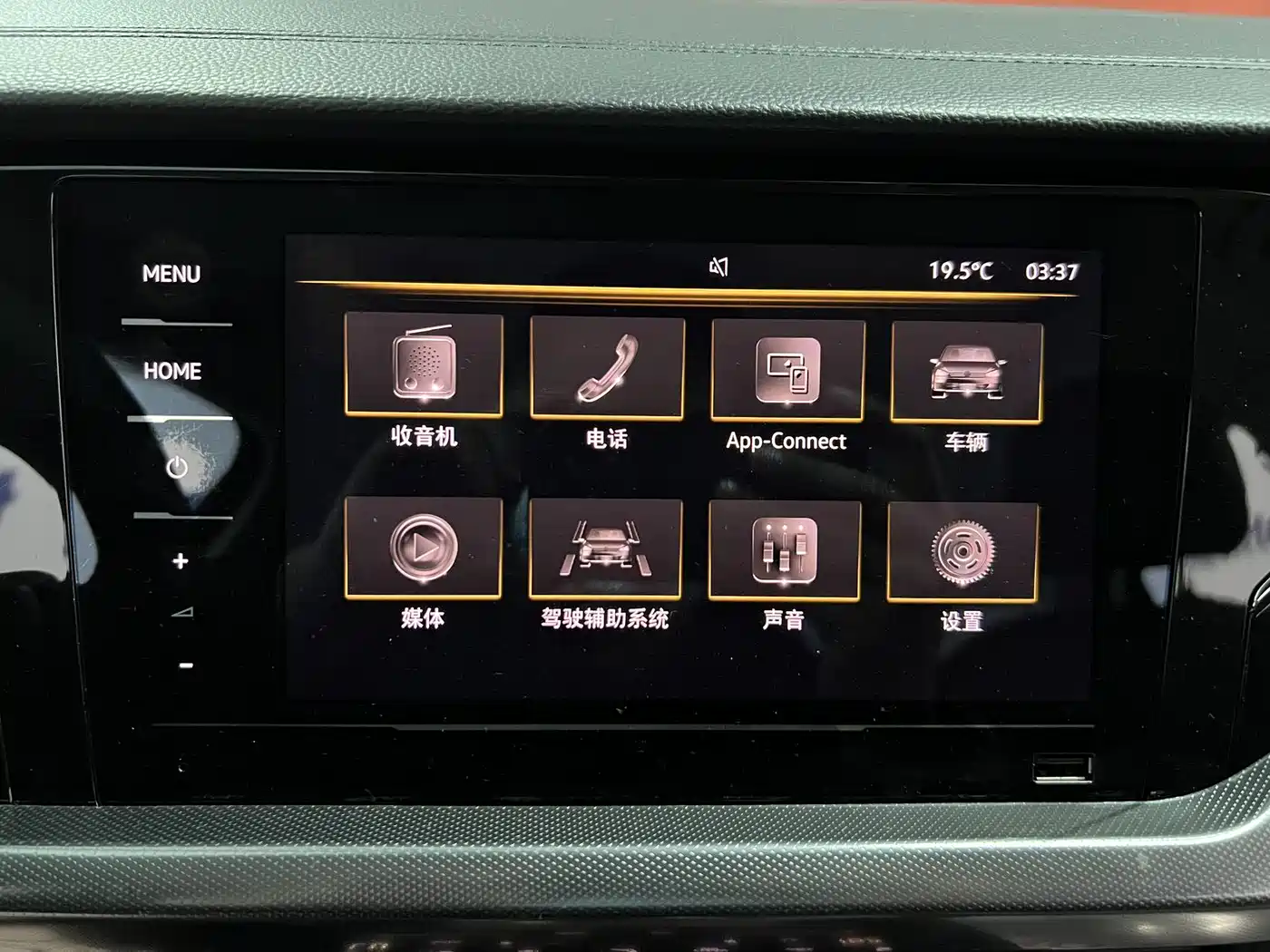 Volkswagen Passat 2022 280TSI Elite Edition фото 16