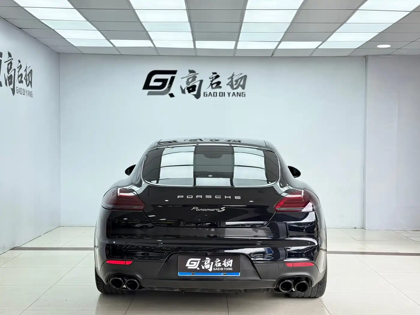 Porsche Panamera 2014 Panamera 3.0T фото 31