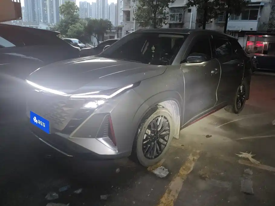 Changan Oshan Z6 2022 2022 Blue Whale 1.5T DCT Intelligent Premium