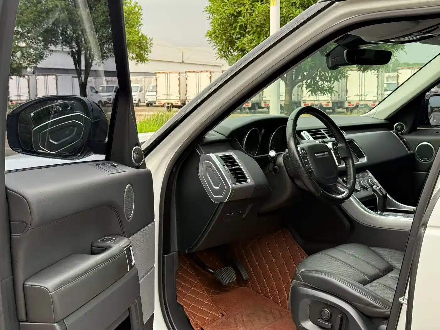 Land Rover Range Rover Sport 2017 3.0 SC V6 HSE фото 3