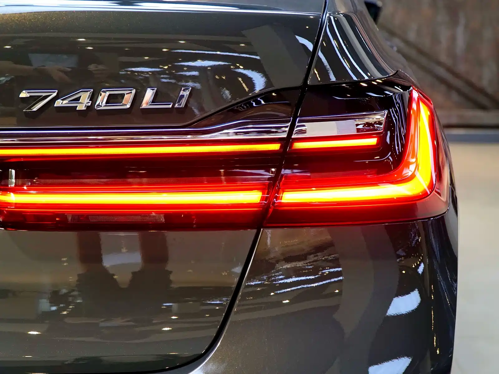 صورة 7 - BMW 7 Series
