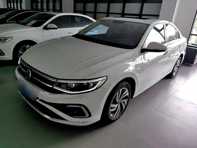 Volkswagen Bora 2023