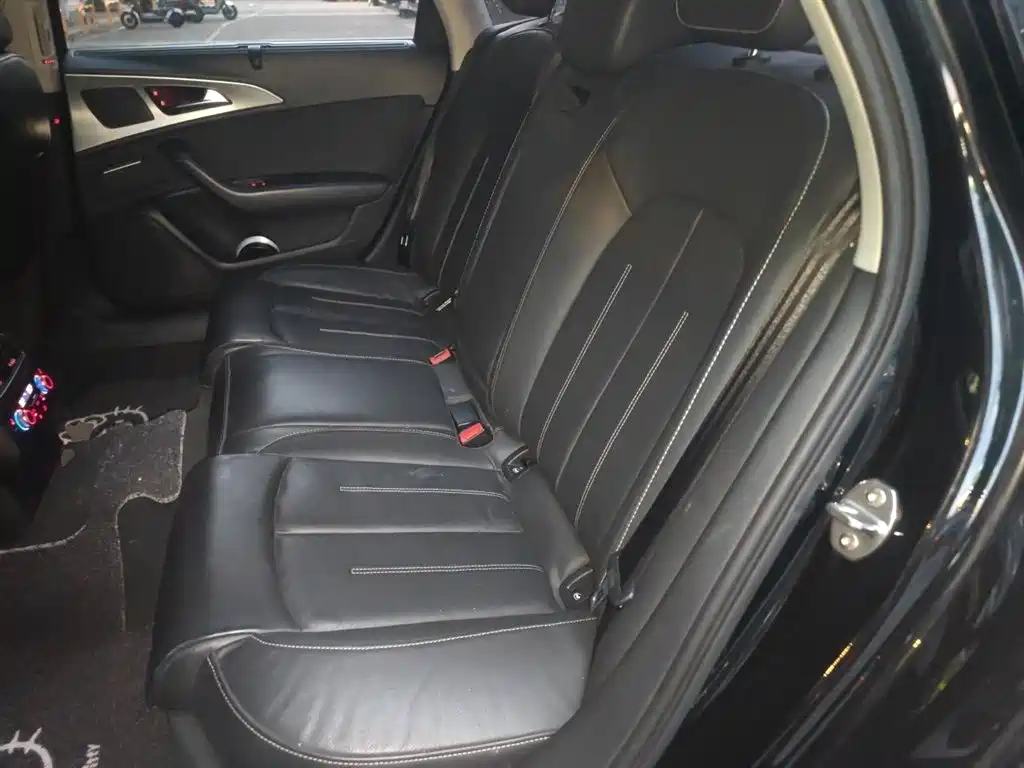Audi A6L 2018 30th Anniversary 35 TFSI Fashion фото 15
