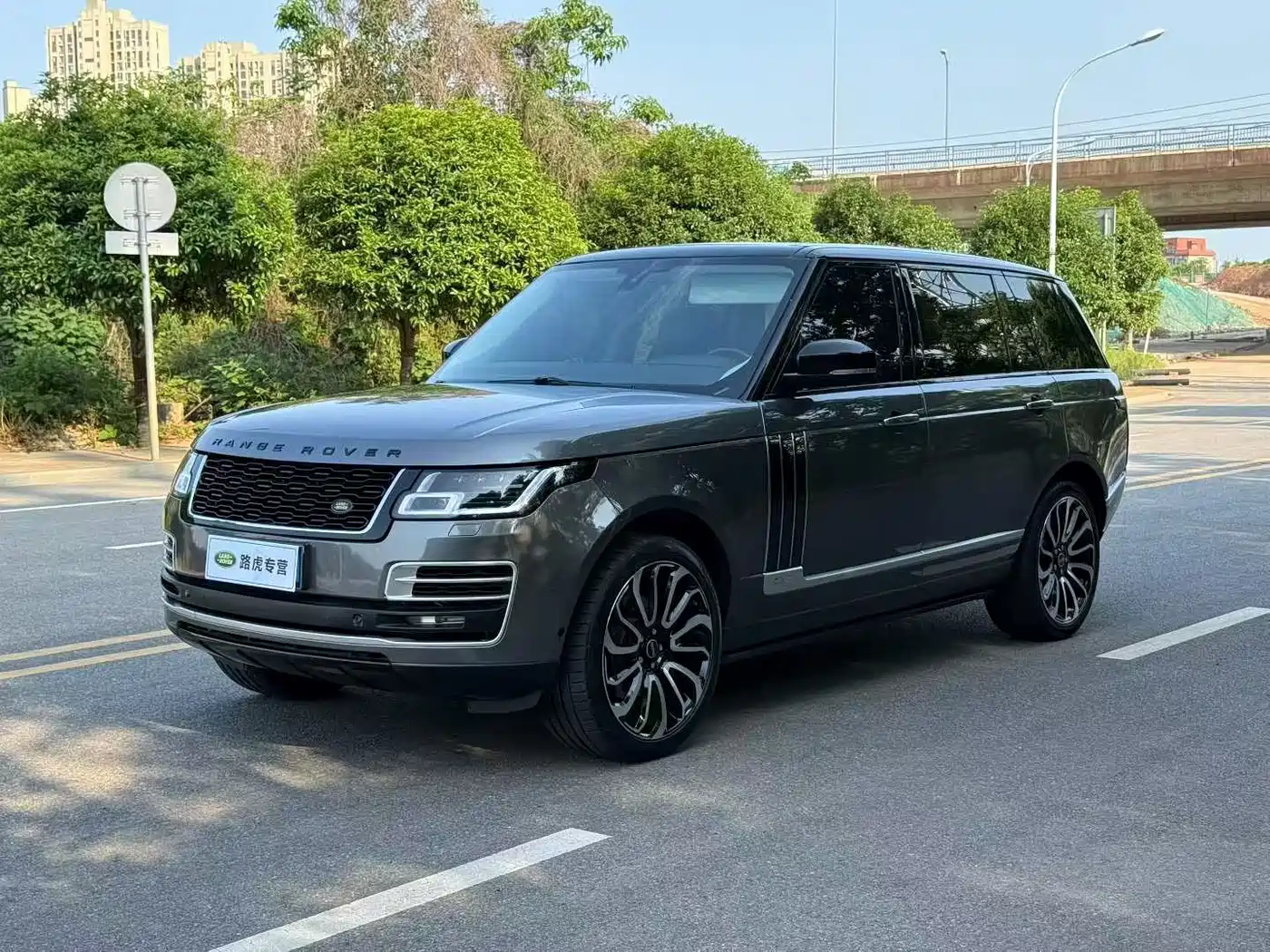 Land Rover Range Rover 2015 3.0 SC V6 Vogue SE Genesis Extended Edition