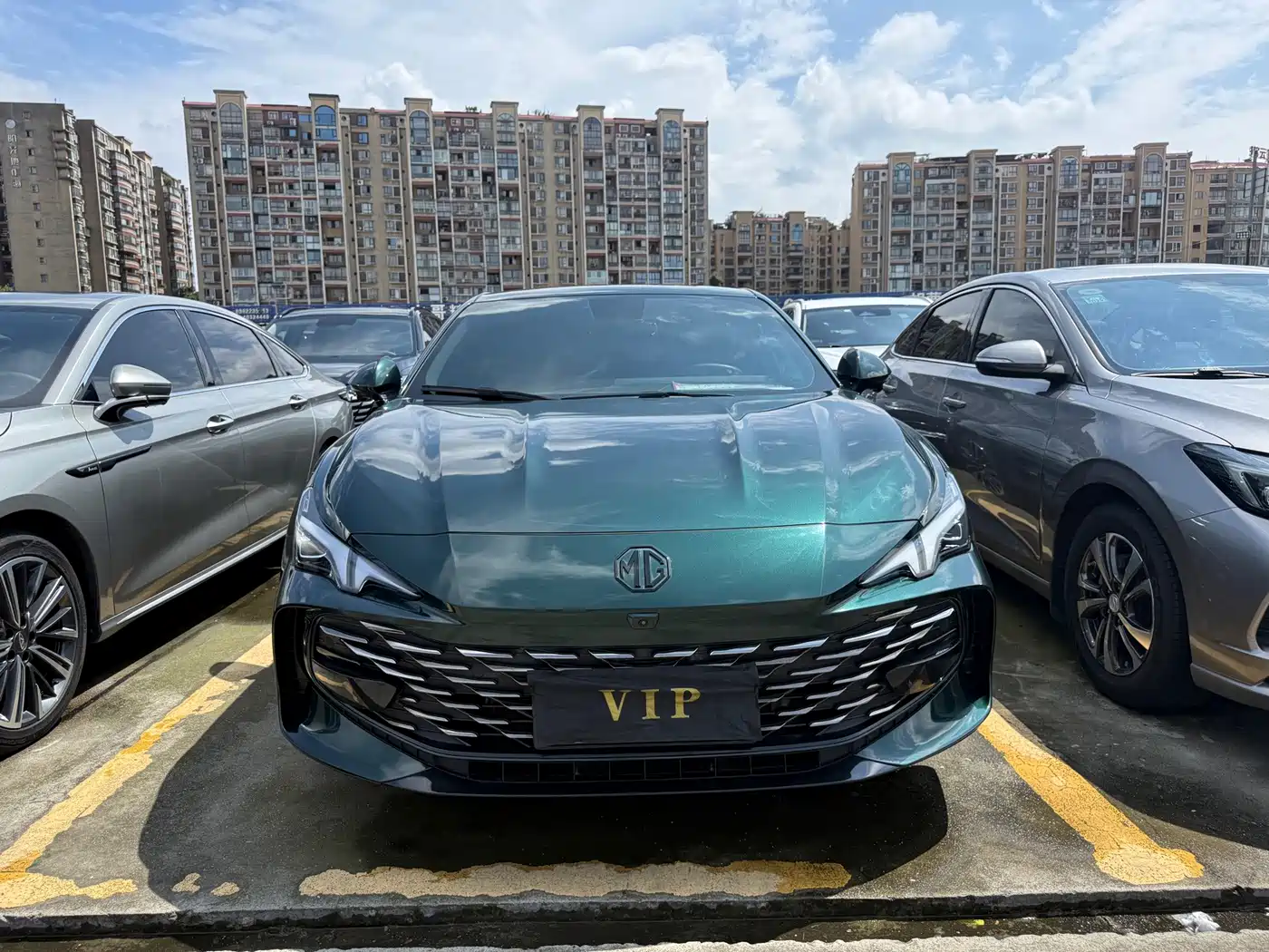 MG MG7 2023 2023 2.0T Automatic Hunting Beauty Premium Edition