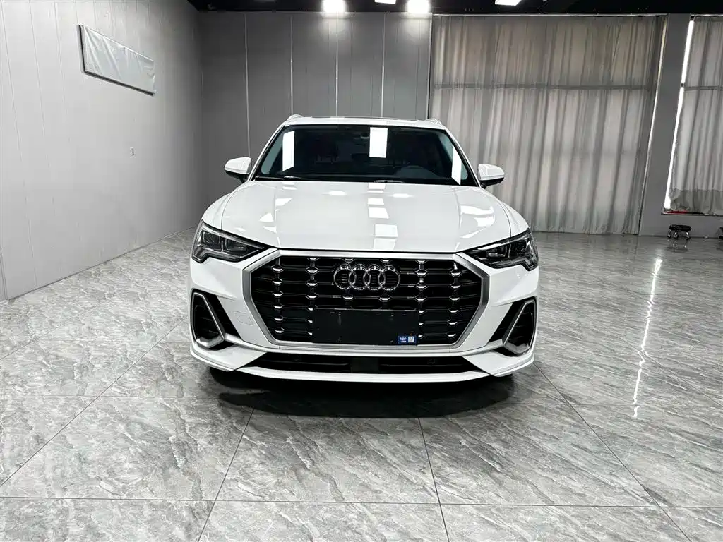 Audi Q3 2023 35 TFSI Fashion Dynamic (1.4T) фото 2