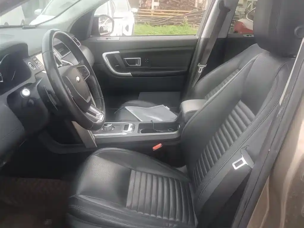 Land Rover Discovery Sport (Import) 2015 2.0T HSE Luxury фото 14