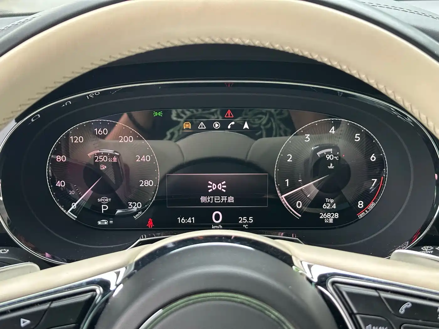 Photo 22 - Bentley Bentayga
