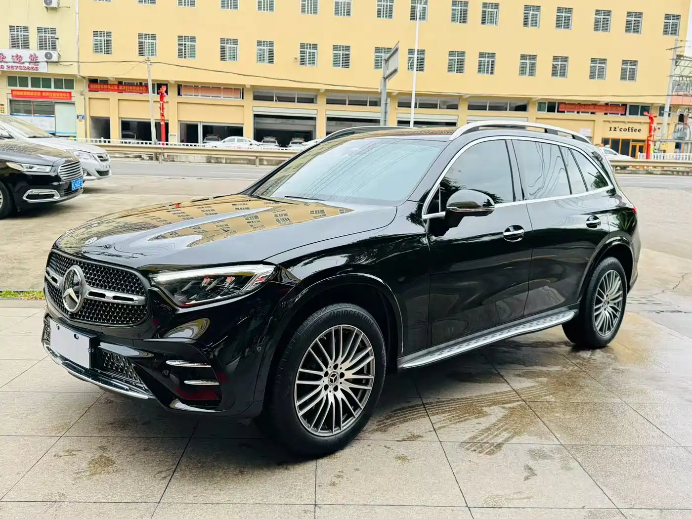 Mercedes-Benz GLC 2024 GLC 300 L 4MATIC Dynamic 5-seater фото 3