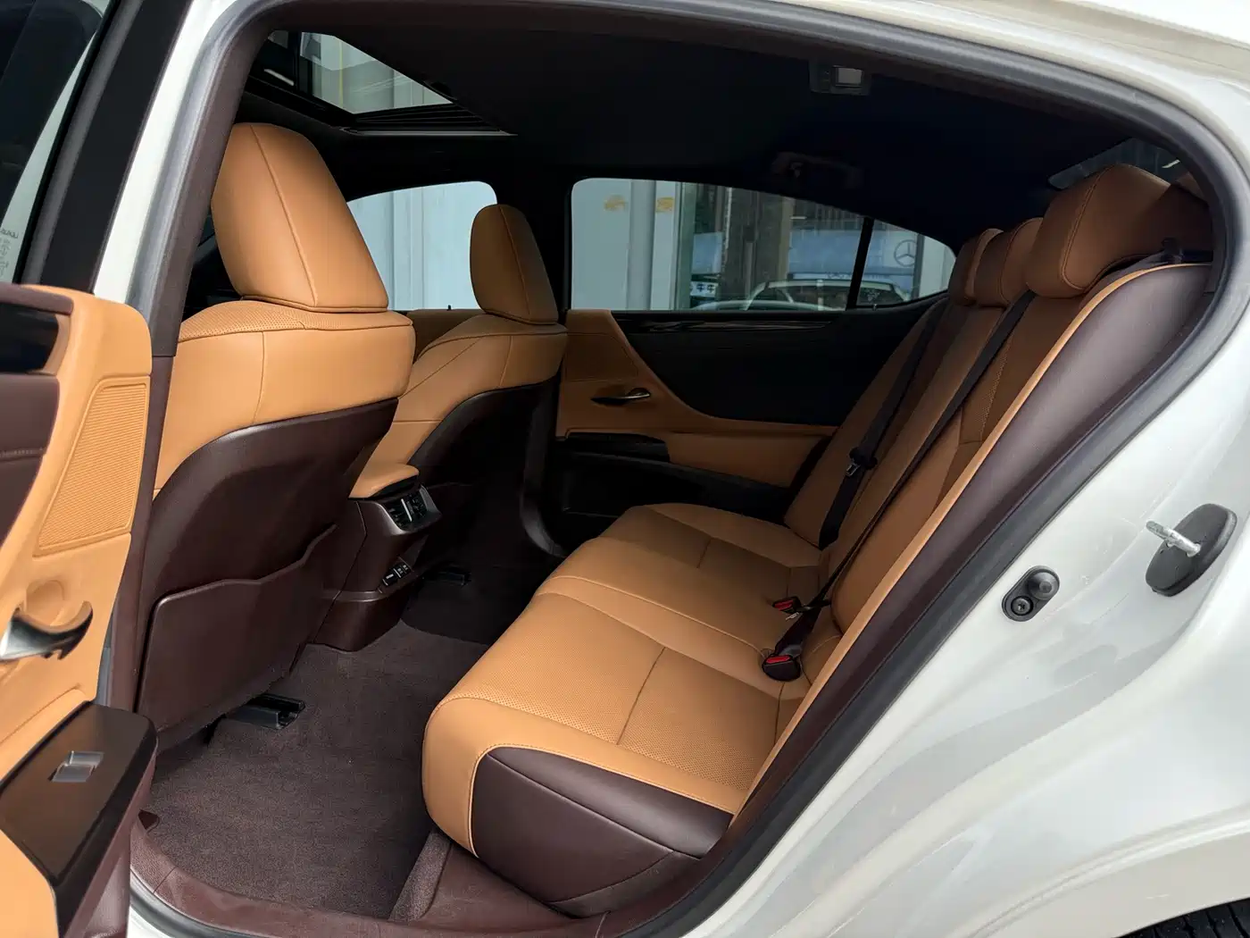 Lexus ES 2020 Model 260 Excellence Edition фото 9