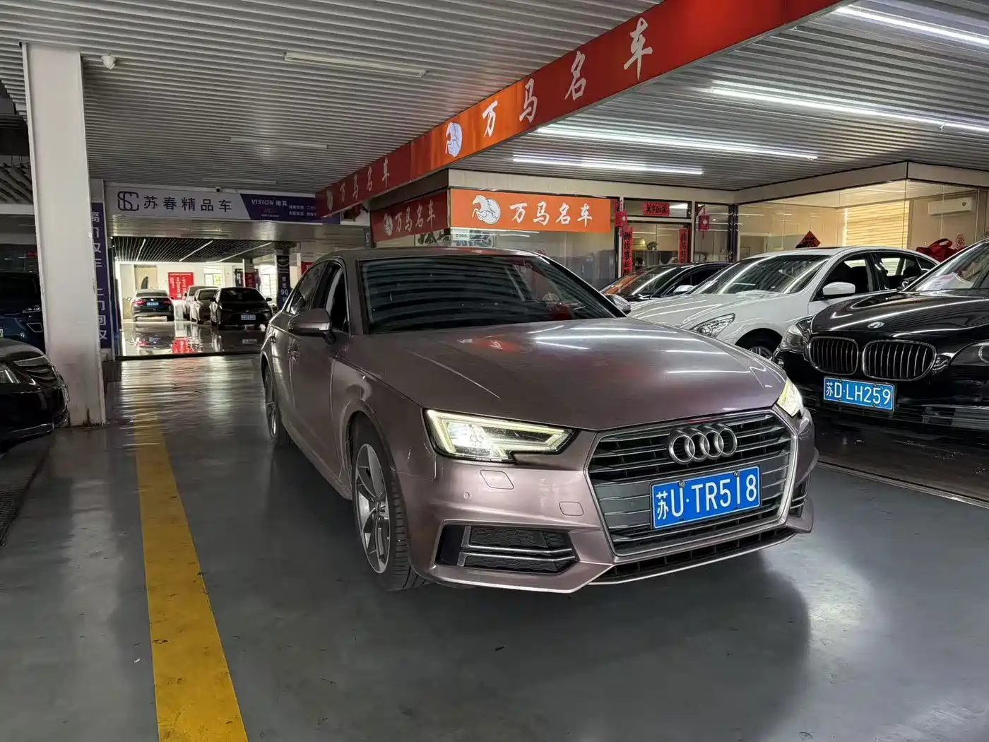 Фото 3 - Audi A4L