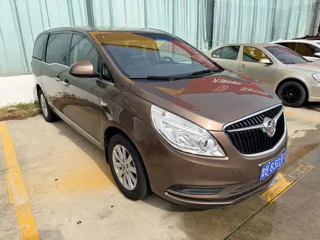 Buick GL8 2019