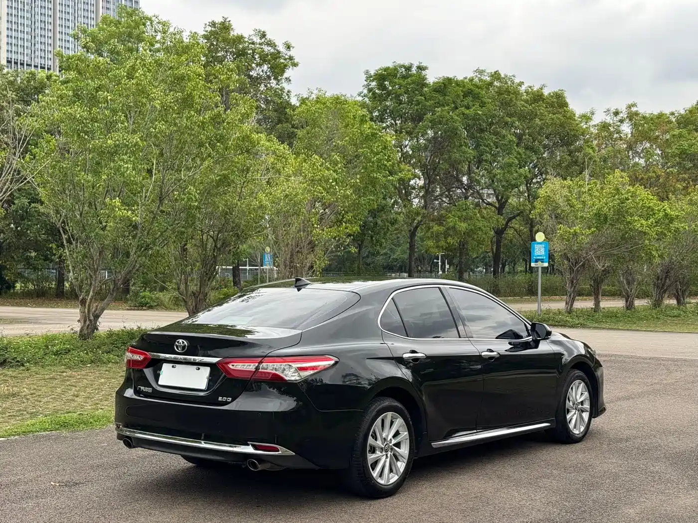 Toyota Camry 2023 2.0G Luxury Edition фото 9