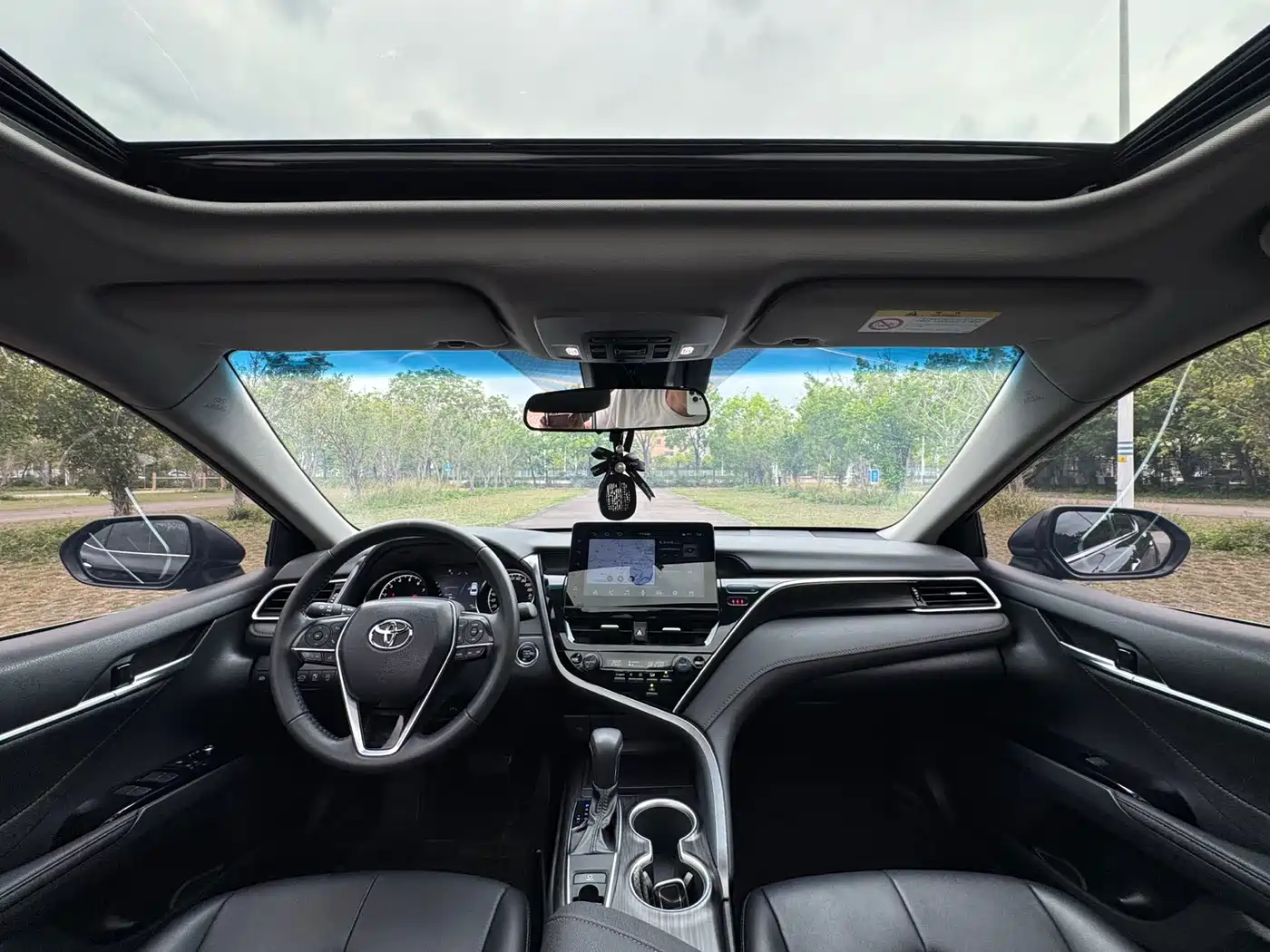 Toyota Camry 2023 2.0G Luxury Edition фото 5