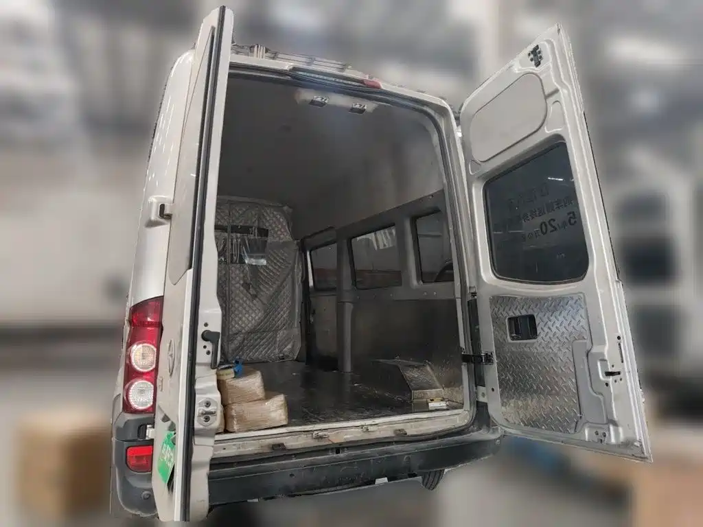 JAC Motors Star锐 2023 2023 2.0T 5 Series Express Edition 6/7-seater D20TCIF1