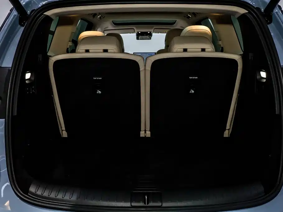 Li Auto Li i8 2025 2025 Standard Edition