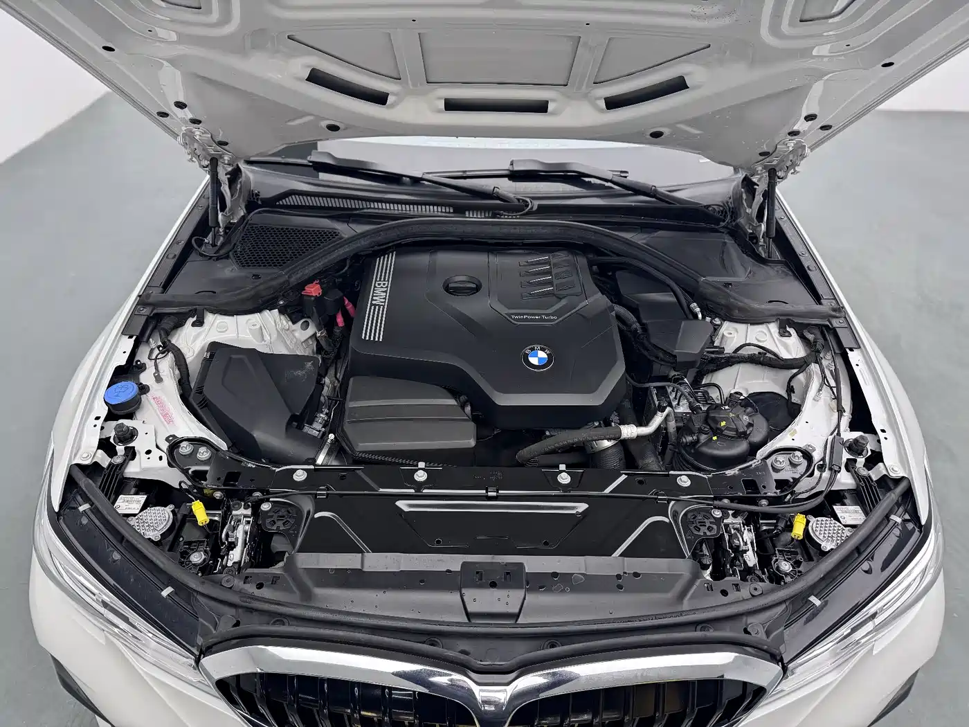 BMW 3 Series 2022 325i M Sport Package фото 20