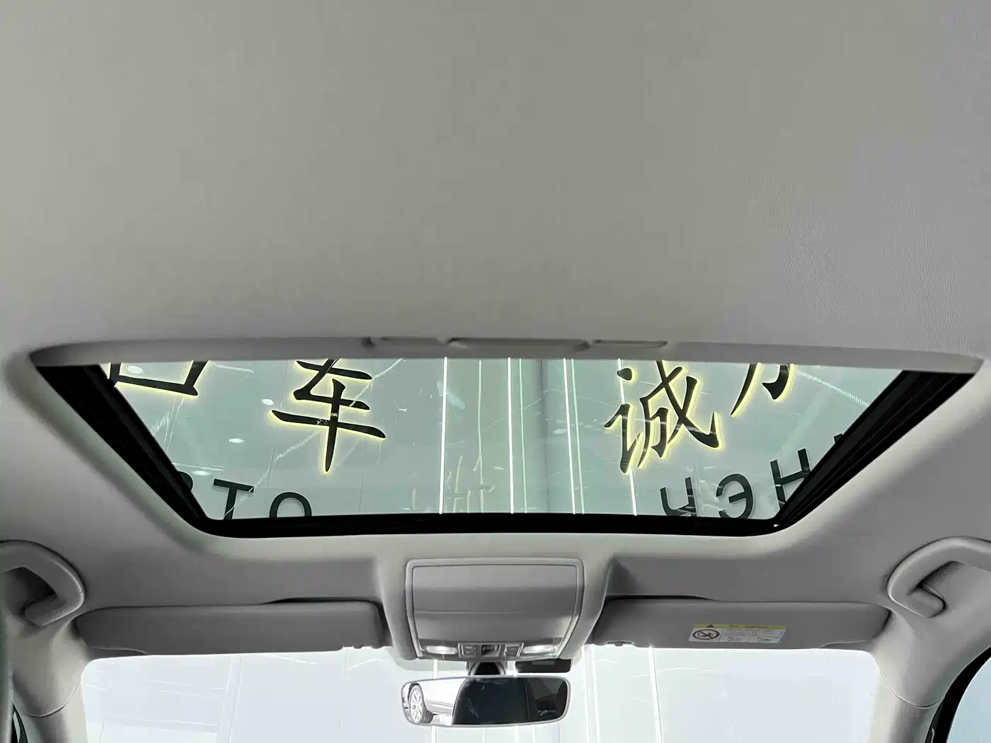Volkswagen Passat 2022 280TSI Elite Edition фото 15