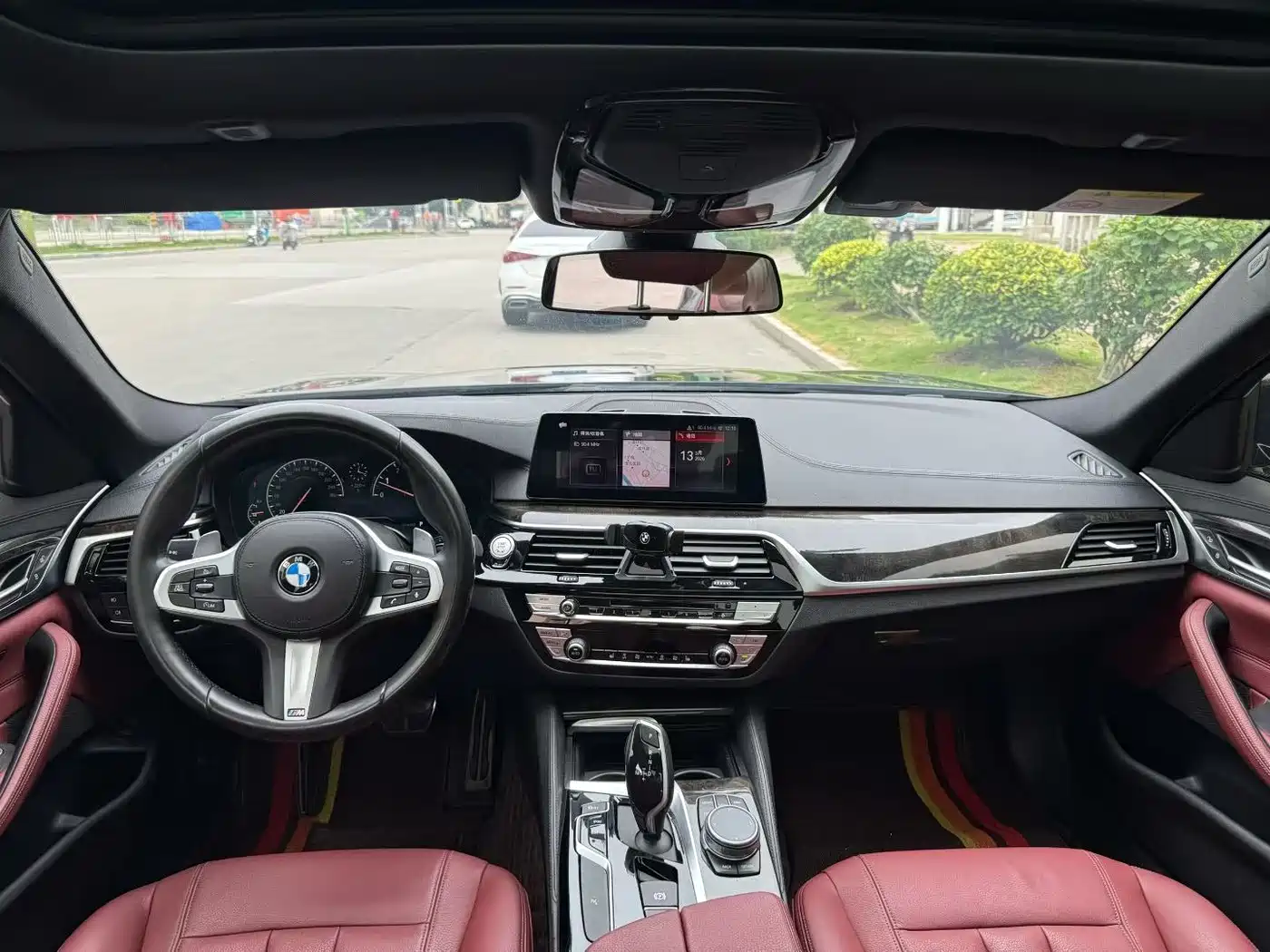 BMW 5 Series 2019 530Li Leading M Sport Package фото 5
